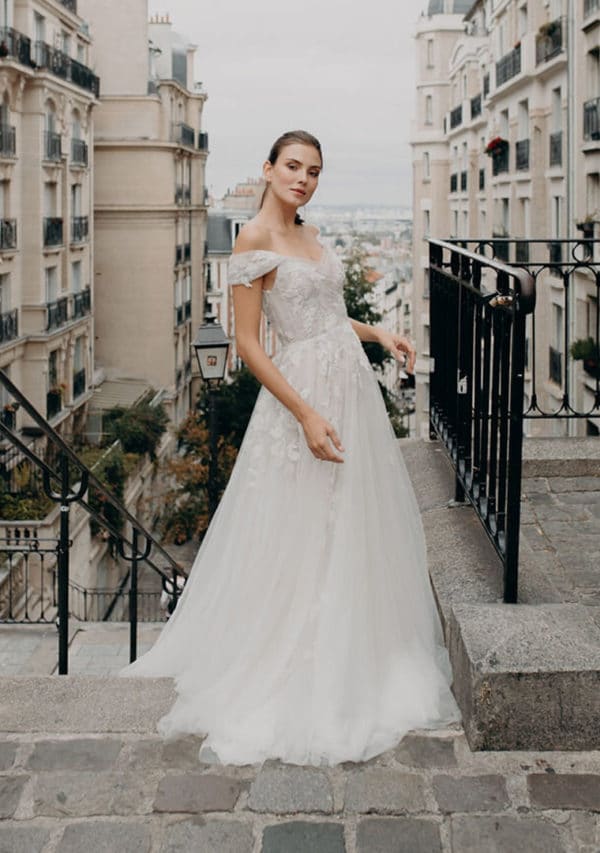 love and lace bridal shop